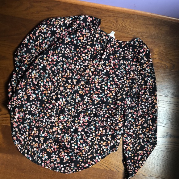 Floral blouse - Picture 3 of 3